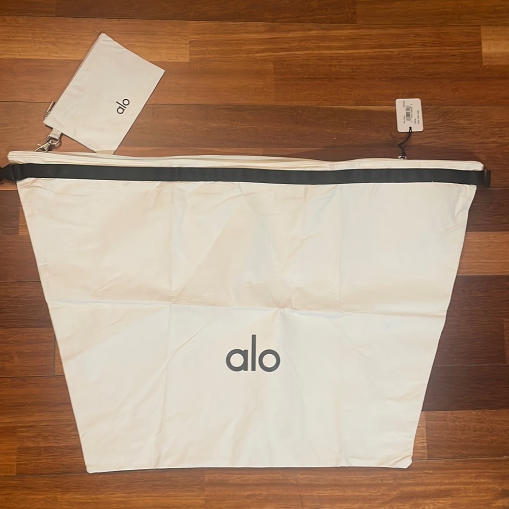 Alo Yoga Fitness Bag